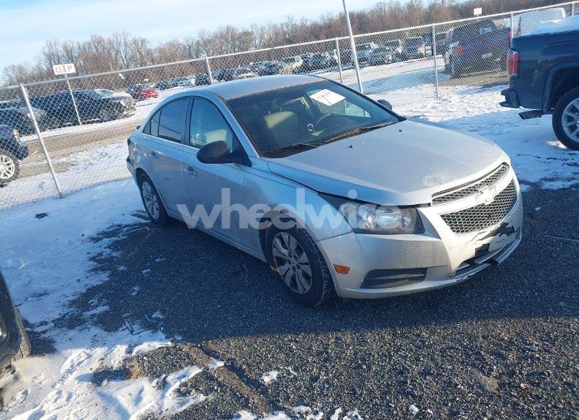 2012 Chevrolet Cruze LS (VIN 1G1PC5SH8C7408465) main photo