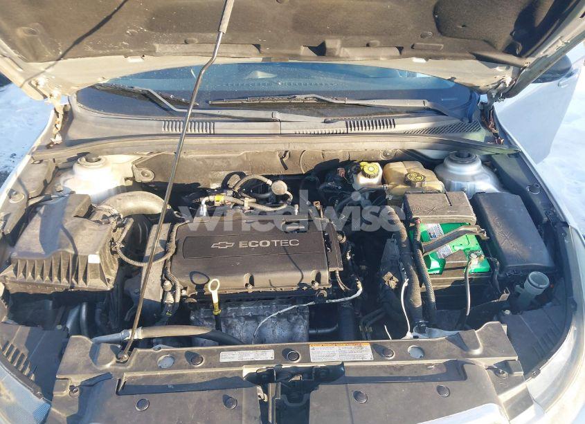 Photo 10 of 2012 Chevrolet Cruze LS (VIN 1G1PC5SH8C7408465)