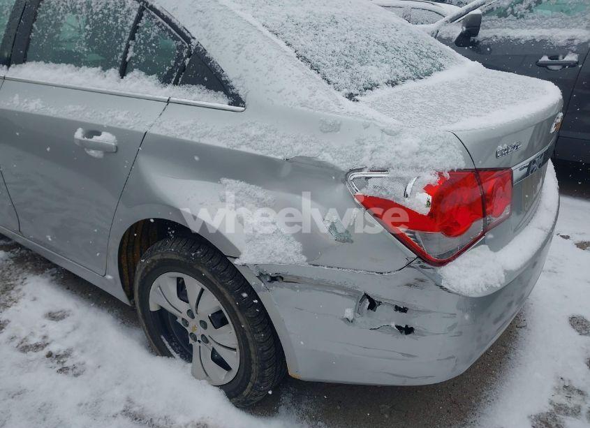 Photo 6 of 2012 Chevrolet Cruze LS (VIN 1G1PC5SH8C7409762)