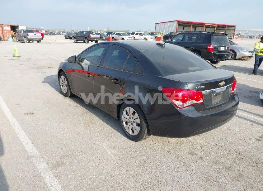 Photo 3 of 2016 Chevrolet Cruze LIMITED LS AUTO (VIN 1G1PC5SH8G7126798)