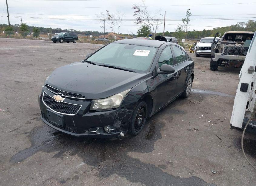 Photo 2 of 2016 Chevrolet Cruze LIMITED LS AUTO (VIN 1G1PC5SH8G7150700)