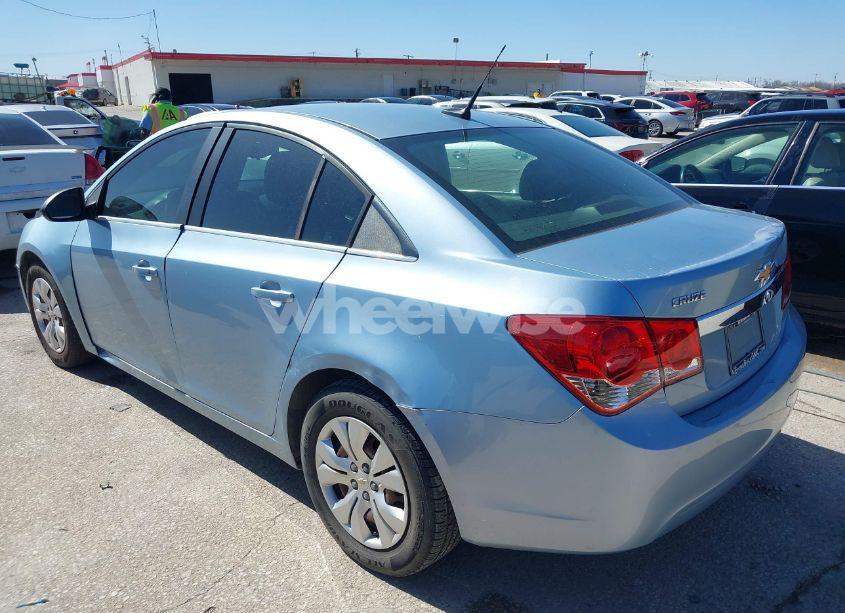 Photo 3 of 2012 Chevrolet Cruze LS (VIN 1G1PC5SH9C7143362)