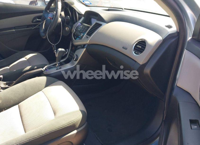 Photo 5 of 2012 Chevrolet Cruze LS (VIN 1G1PC5SH9C7143362)