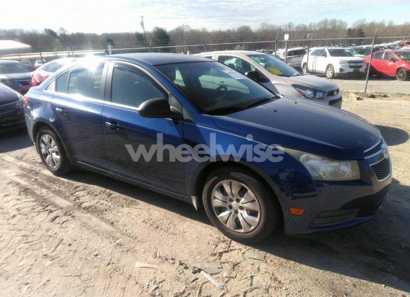 2012 Chevrolet Cruze LS (VIN 1G1PC5SH9C7143863) main photo