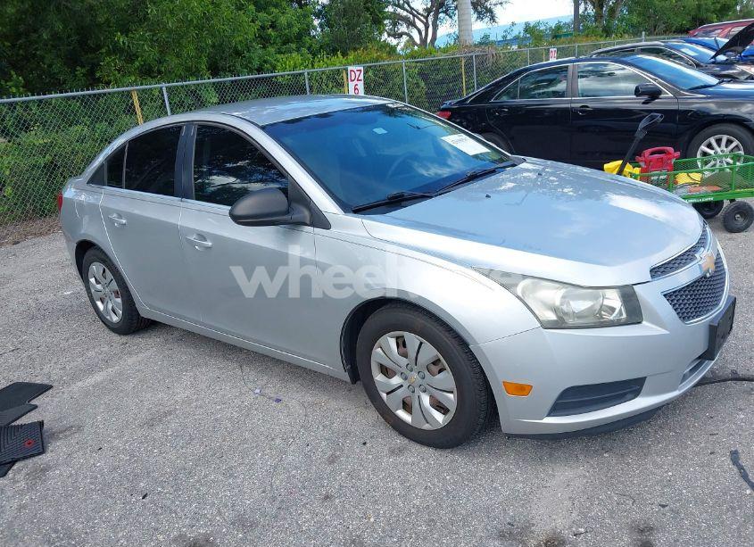 2012 Chevrolet Cruze LS (VIN 1G1PC5SH9C7233658) main photo