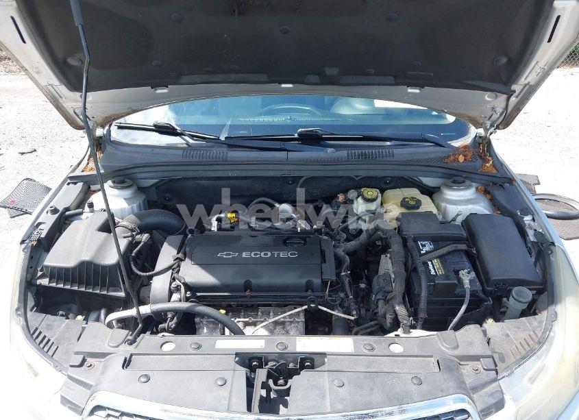 Photo 10 of 2012 Chevrolet Cruze LS (VIN 1G1PC5SH9C7233658)