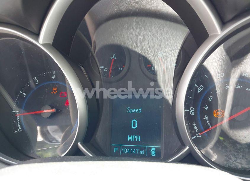 Photo 7 of 2012 Chevrolet Cruze LS (VIN 1G1PC5SH9C7233658)