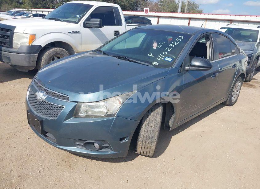 Photo 2 of 2012 Chevrolet Cruze LS (VIN 1G1PC5SH9C7250511)