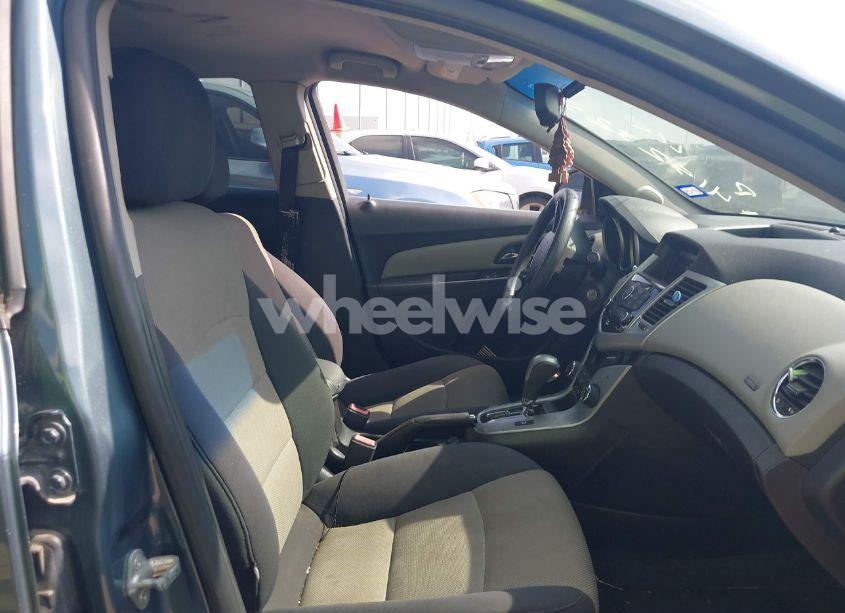 Photo 5 of 2012 Chevrolet Cruze LS (VIN 1G1PC5SH9C7250511)