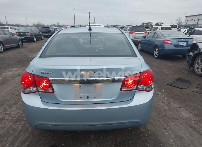 Photo 16 of 2012 Chevrolet Cruze LS (VIN 1G1PC5SH9C7298865)