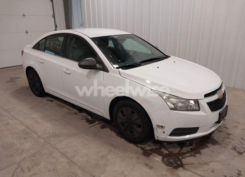 2012 Chevrolet Cruze LS (VIN 1G1PC5SH9C7326373) main photo