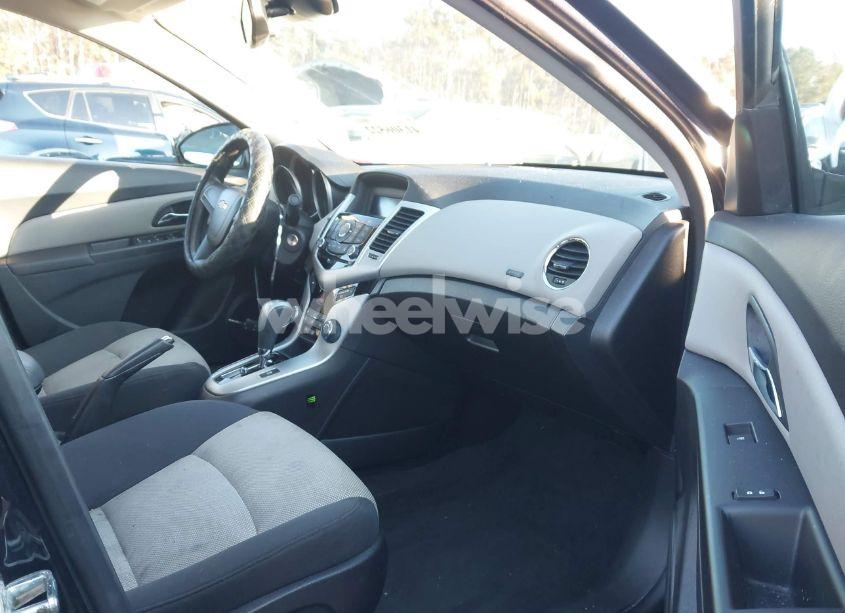 Photo 5 of 2016 Chevrolet Cruze LIMITED LS AUTO (VIN 1G1PC5SH9G7186010)