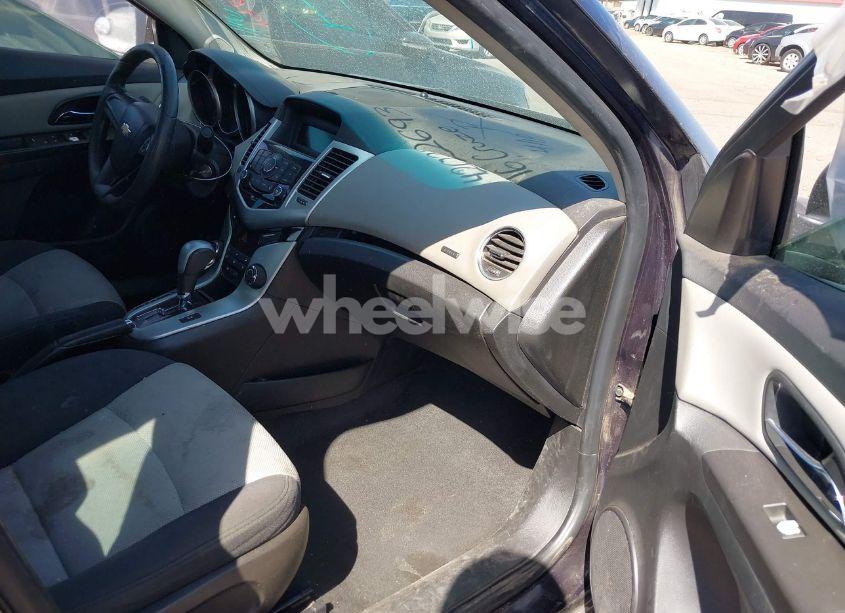 Photo 5 of 2016 Chevrolet Cruze LIMITED LS (VIN 1G1PC5SH9G7196701)