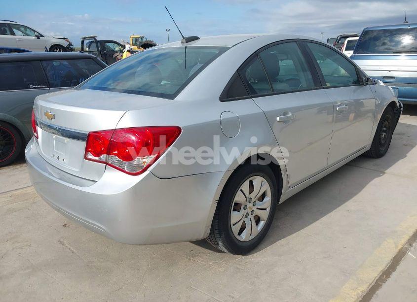 Photo 4 of 2016 Chevrolet Cruze LIMITED LS AUTO (VIN 1G1PC5SH9G7212217)