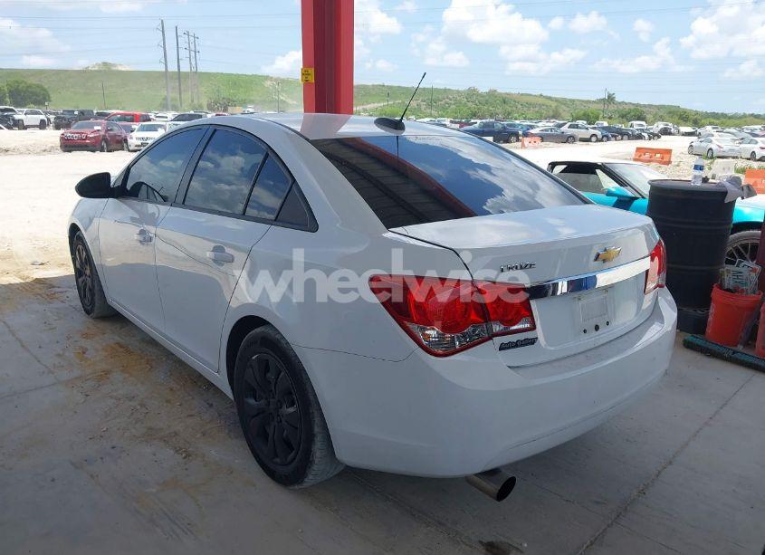 Photo 3 of 2016 Chevrolet Cruze LIMITED LS AUTO (VIN 1G1PC5SH9G7214789)