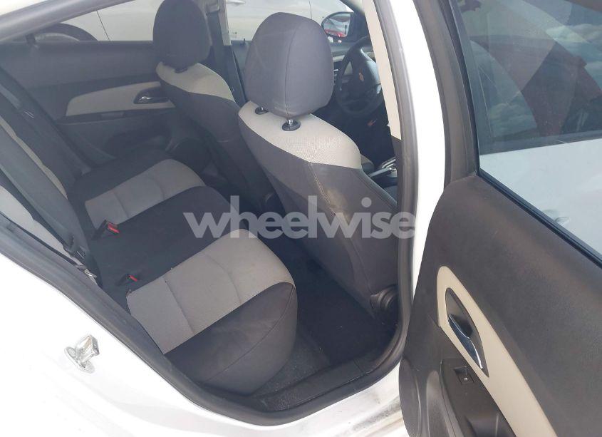 Photo 8 of 2016 Chevrolet Cruze LIMITED LS AUTO (VIN 1G1PC5SH9G7214789)