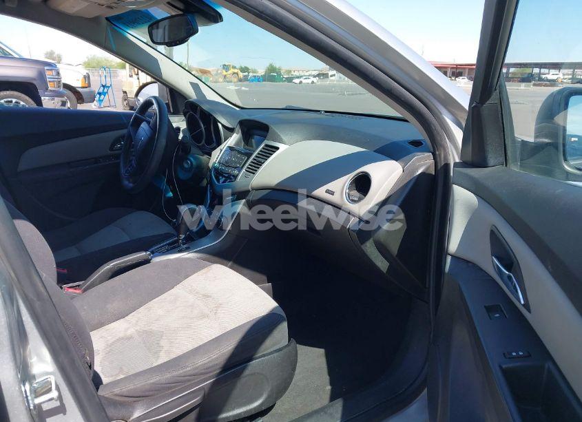 Photo 5 of 2016 Chevrolet Cruze LIMITED LS AUTO (VIN 1G1PC5SH9G7221712)