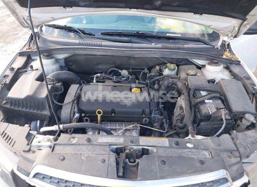 Photo 10 of 2011 Chevrolet Cruze LS (VIN 1G1PC5SHXB7108487)