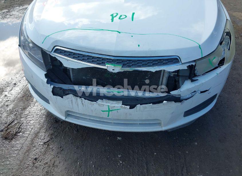 Photo 6 of 2011 Chevrolet Cruze LS (VIN 1G1PC5SHXB7108487)