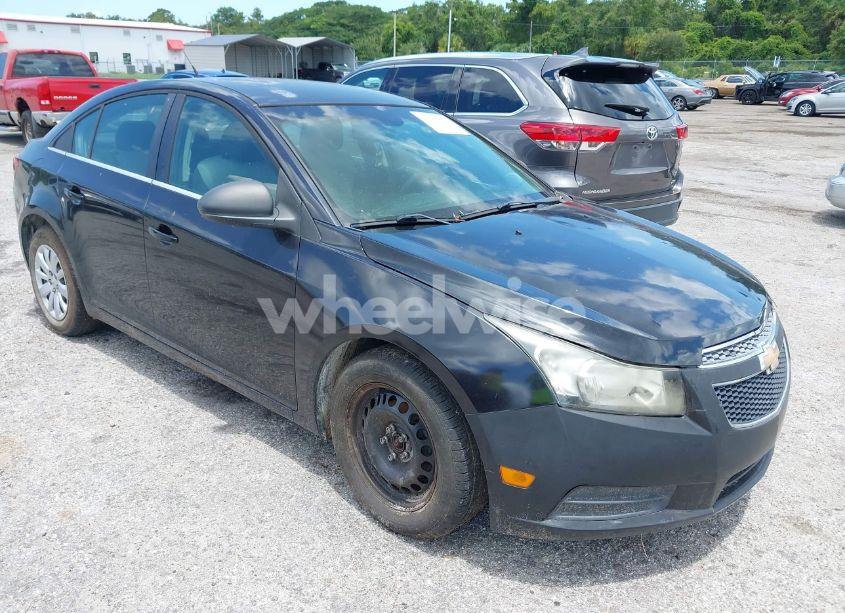 2011 Chevrolet Cruze LS (VIN 1G1PC5SHXB7149458) main photo