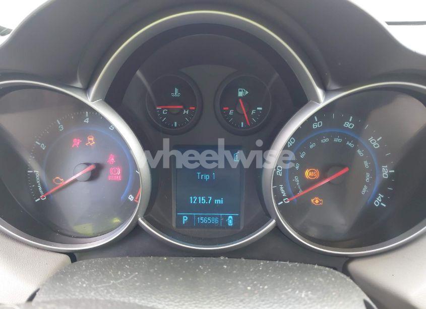 Photo 7 of 2011 Chevrolet Cruze LS (VIN 1G1PC5SHXB7149458)