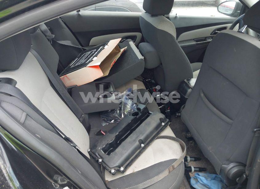 Photo 8 of 2011 Chevrolet Cruze LS (VIN 1G1PC5SHXB7149458)