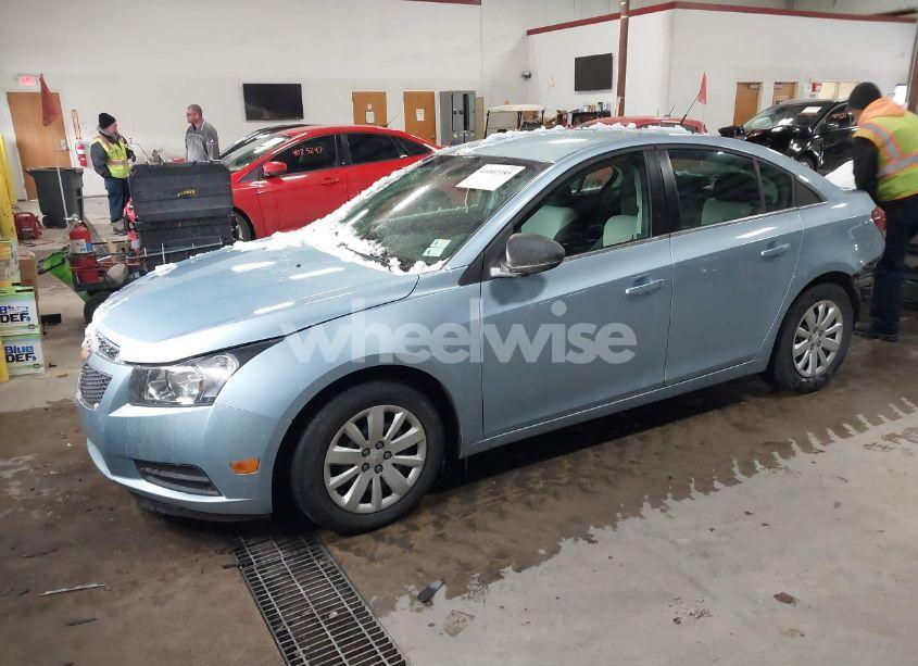Photo 2 of 2011 Chevrolet Cruze LS (VIN 1G1PC5SHXB7156460)