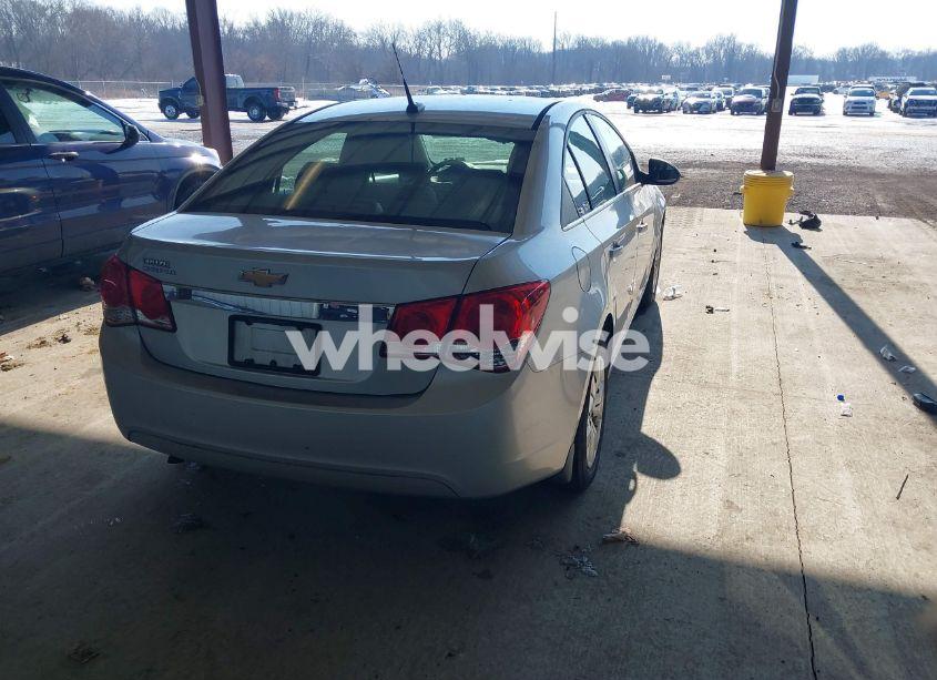 Photo 4 of 2012 Chevrolet Cruze LS (VIN 1G1PC5SHXC7128420)