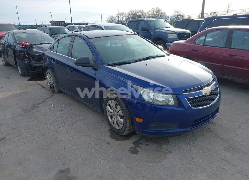2012 Chevrolet Cruze LS (VIN 1G1PC5SHXC7150370) main photo