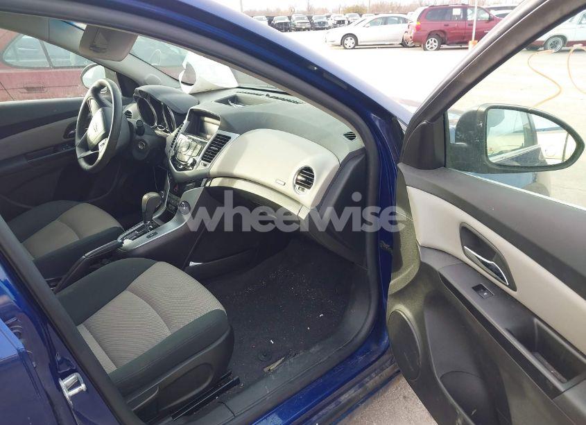 Photo 5 of 2012 Chevrolet Cruze LS (VIN 1G1PC5SHXC7150370)