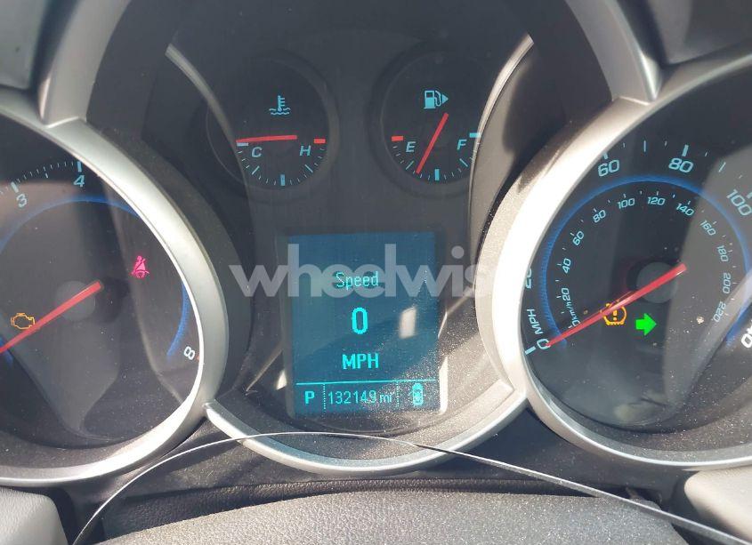Photo 7 of 2012 Chevrolet Cruze LS (VIN 1G1PC5SHXC7150370)