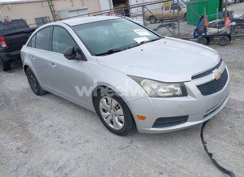 2012 Chevrolet Cruze LS (VIN 1G1PC5SHXC7205111) main photo