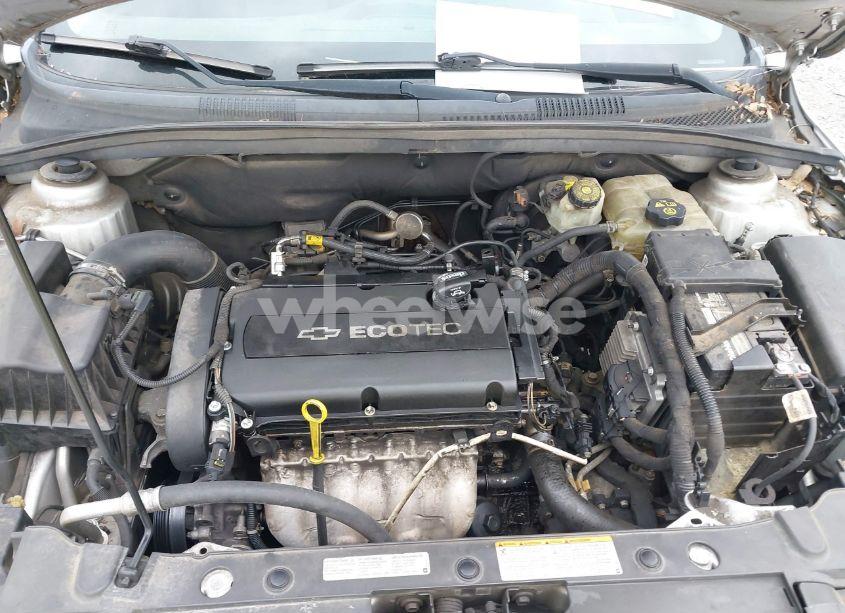 Photo 10 of 2012 Chevrolet Cruze LS (VIN 1G1PC5SHXC7205111)