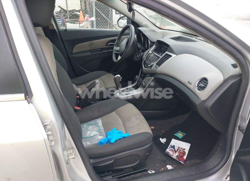 Photo 5 of 2012 Chevrolet Cruze LS (VIN 1G1PC5SHXC7205111)