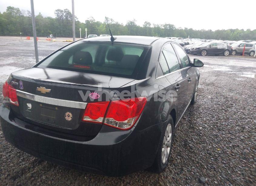 Photo 4 of 2012 Chevrolet Cruze LS (VIN 1G1PC5SHXC7247388)