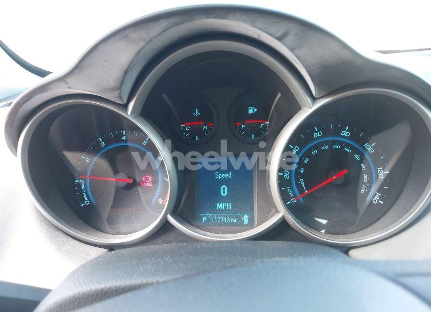 Photo 7 of 2012 Chevrolet Cruze LS (VIN 1G1PC5SHXC7356644)