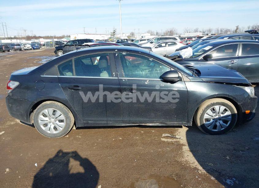 Photo 13 of 2012 Chevrolet Cruze LS (VIN 1G1PC5SHXC7380751)