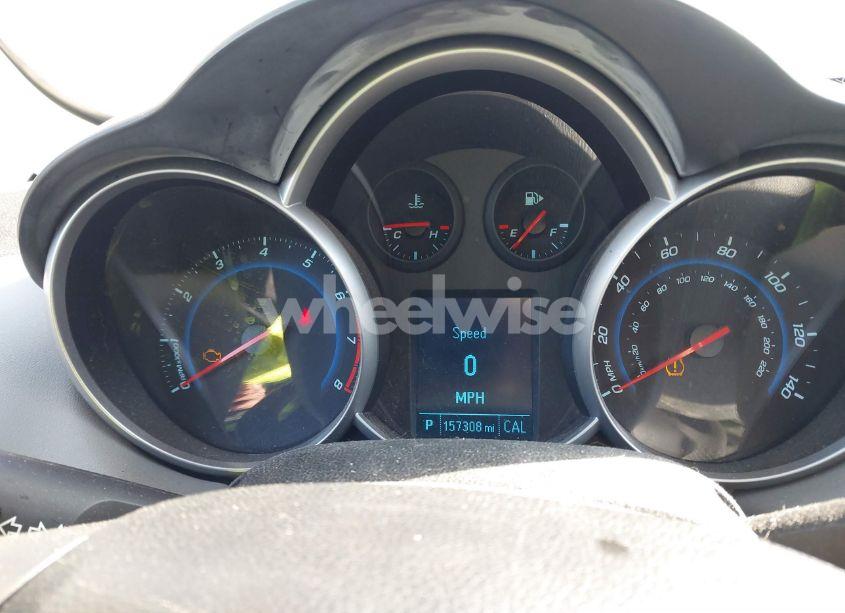 Photo 7 of 2012 Chevrolet Cruze LS (VIN 1G1PC5SHXC7380751)