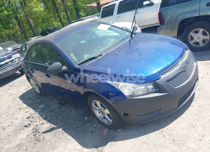 2012 Chevrolet Cruze LS (VIN 1G1PC5SHXC7401842) main photo