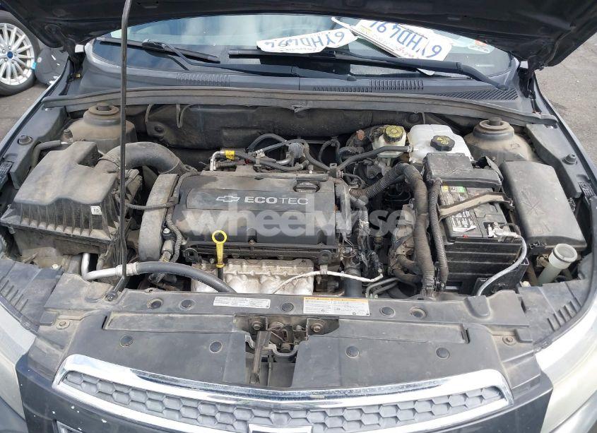 Photo 10 of 2012 Chevrolet Cruze LS (VIN 1G1PC5SHXC7403123)