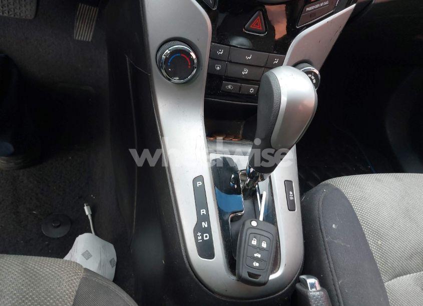 Photo 11 of 2012 Chevrolet Cruze LS (VIN 1G1PC5SHXC7403123)
