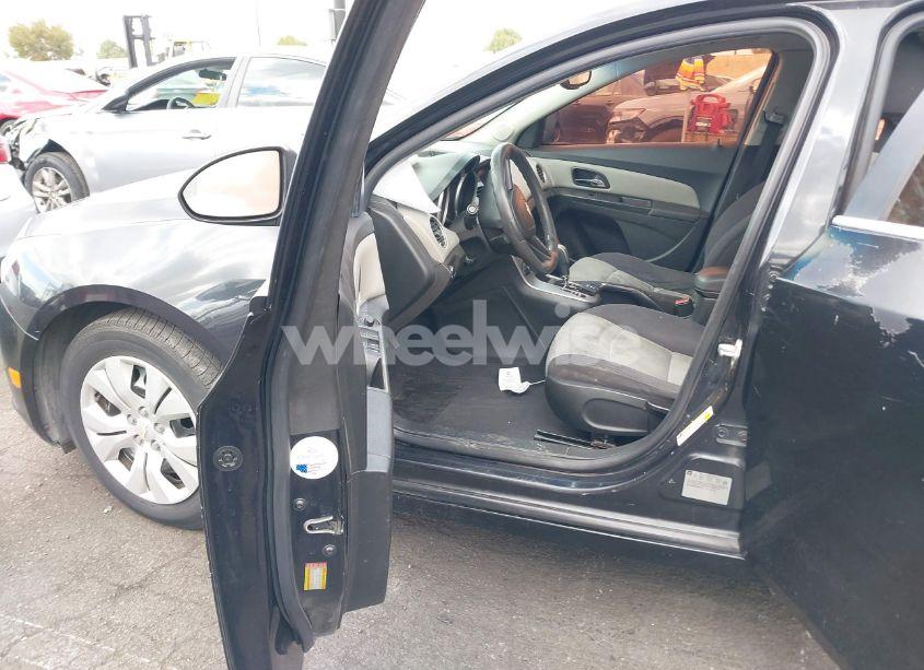 Photo 5 of 2012 Chevrolet Cruze LS (VIN 1G1PC5SHXC7403123)
