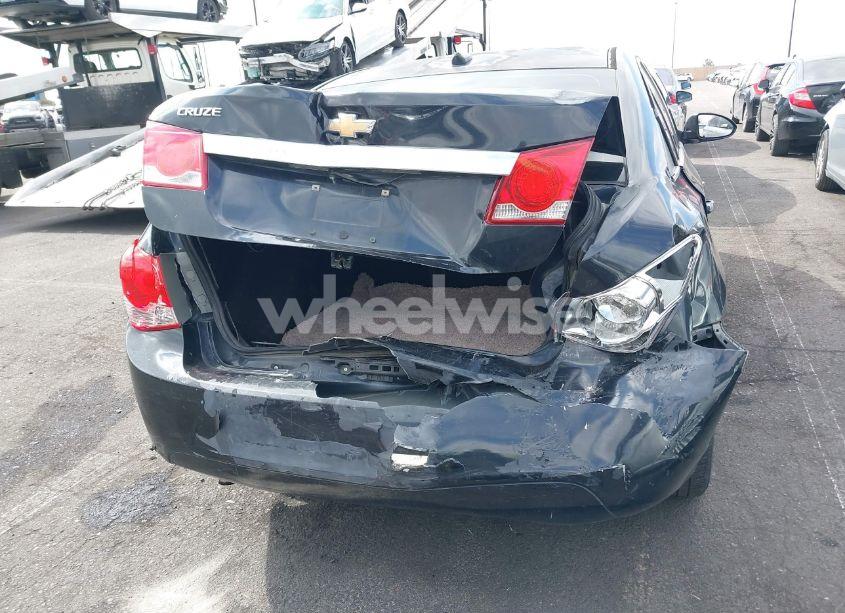 Photo 6 of 2012 Chevrolet Cruze LS (VIN 1G1PC5SHXC7403123)