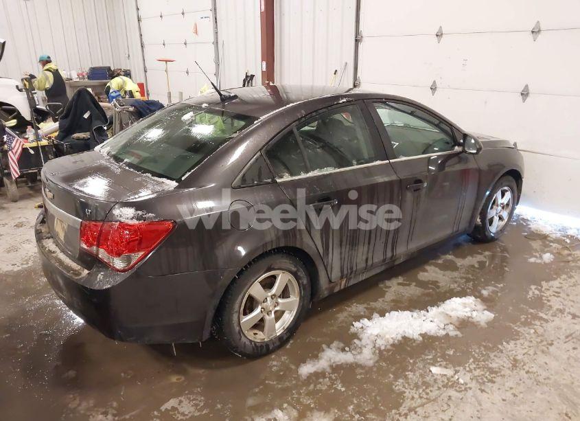 Photo 4 of 2014 Chevrolet Cruze 1LT MANUAL (VIN 1G1PD5SB0E7232233)