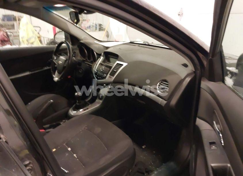 Photo 5 of 2014 Chevrolet Cruze 1LT MANUAL (VIN 1G1PD5SB0E7232233)