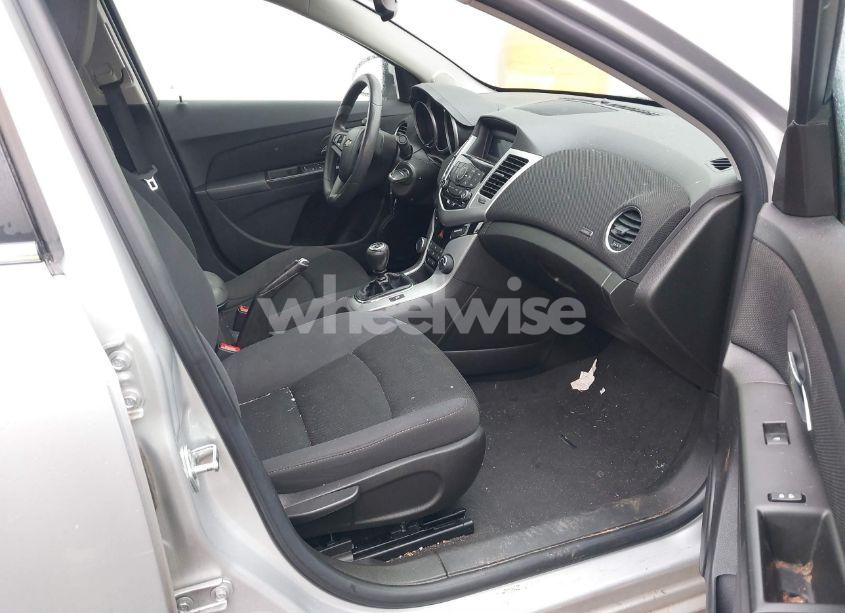 Photo 5 of 2015 Chevrolet Cruze 1LT MANUAL (VIN 1G1PD5SB2F7272119)