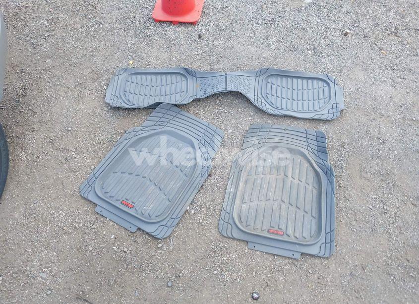 Photo 12 of 2015 Chevrolet Cruze 1LT MANUAL (VIN 1G1PD5SB4F7166030)