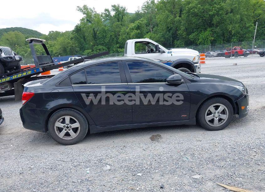 Photo 13 of 2014 Chevrolet Cruze 1LT (VIN 1G1PD5SB6E7260828)