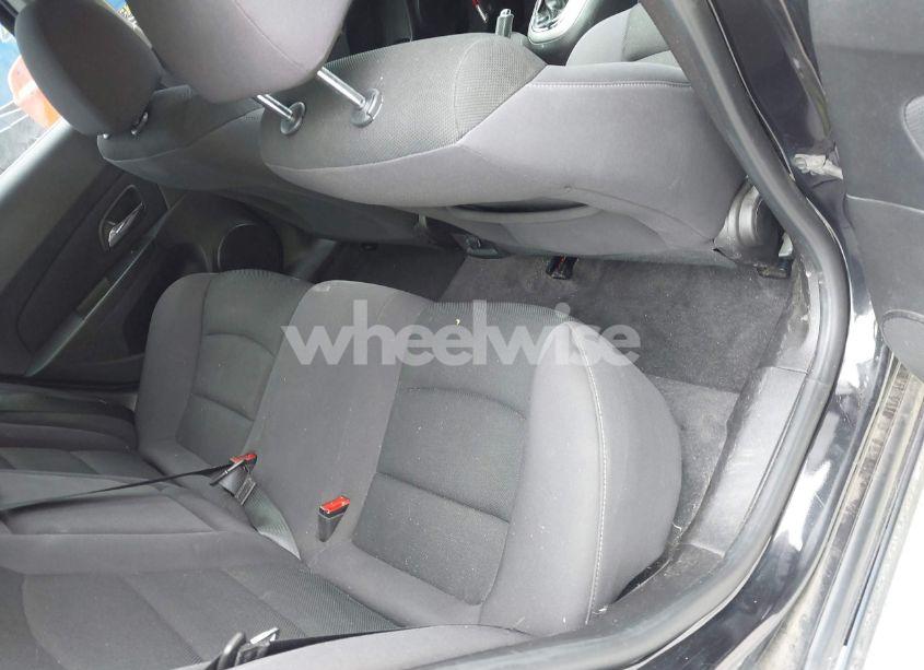 Photo 8 of 2014 Chevrolet Cruze 1LT (VIN 1G1PD5SB6E7260828)