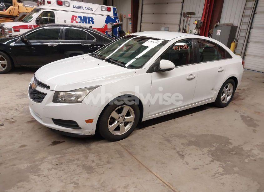 Photo 2 of 2013 Chevrolet Cruze 1LT MANUAL (VIN 1G1PD5SBXD7253086)